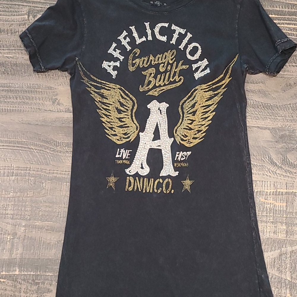 Affliction tee shirt